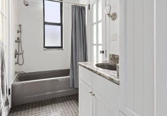 TUB & TILE GLAZING